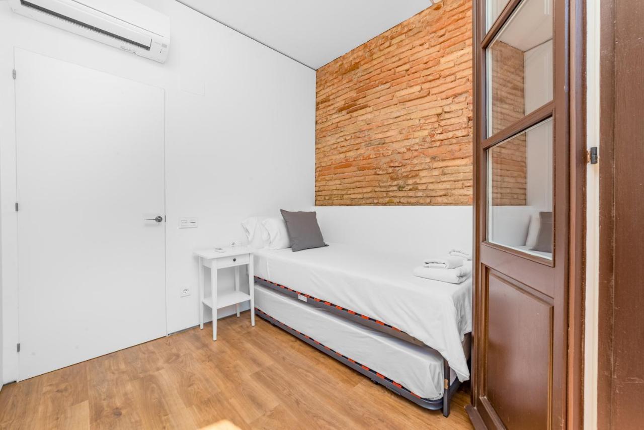 Apartment Sant Pau Ramblas Serennia Raval 3 *